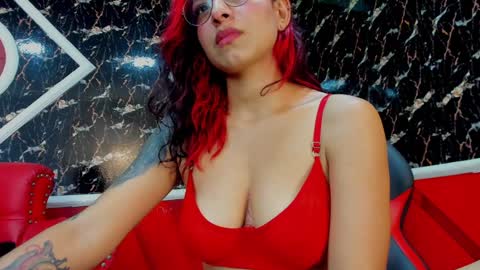 Snapshot of tafitasl4ve chatting on 02.04.25 Tafita online show from 02.04.25