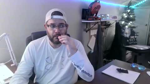 Snapshot of taintnuzzler_13 chatting on 12.04.24 TaintNuzzler online show from 12.04.24