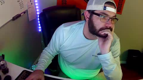 Snapshot of taintnuzzler_13 chatting on 01.22.25 TaintNuzzler online show from 01.22.25