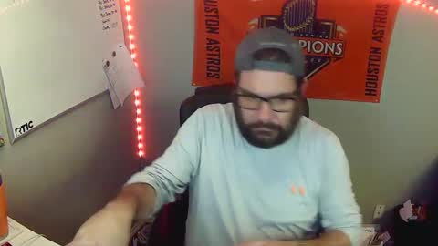 Snapshot of taintnuzzler_13 chatting on 02.11.25 TaintNuzzler online show from 02.11.25