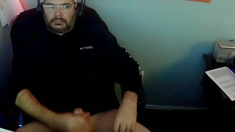 Snapshot of taintnuzzler_13 chatting on 02.20.25 TaintNuzzler online show from 02.20.25