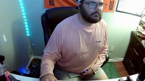 Snapshot of taintnuzzler_13 chatting on 09.15.25 TaintNuzzler online show from 09.15.25