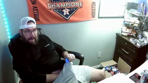 Snapshot of taintnuzzler_13 chatting on 09.21.25 TaintNuzzler online show from 09.21.25