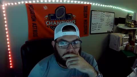 Snapshot of taintnuzzler_13 chatting on 09.26.25 TaintNuzzler online show from 09.26.25