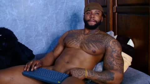 Tairon Tucke online show from 03.01.25