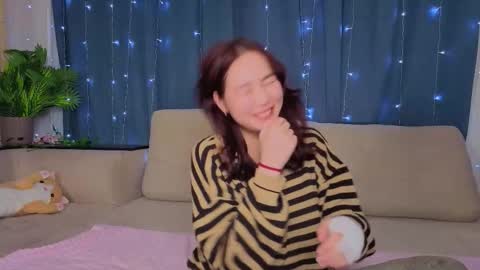 Soo Ying online show from 12.13.25