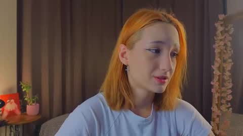 Snapshot of taiteedgington chatting on 11.07.25 im Lally online show from 11.07.25