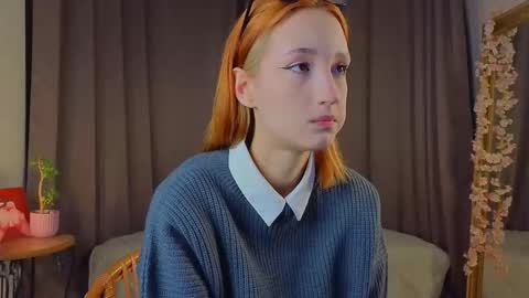 Snapshot of taiteedgington chatting on 11.30.25 im Lally online show from 11.30.25