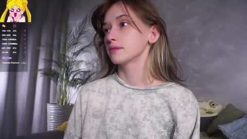 Mia online show from 04.17.26