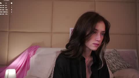 Mia online show from 06.29.26