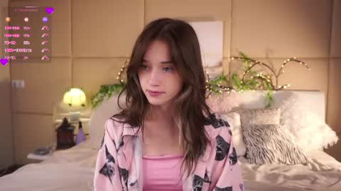 Mia online show from 07.28.26