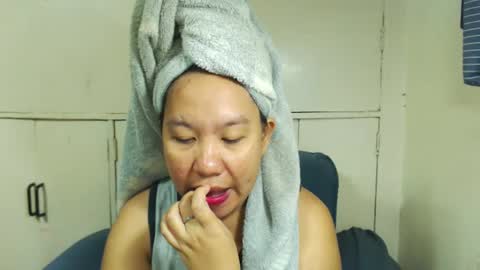 Snapshot of takemetoheavenbaby chatting on 12.11.24 anne online show from 12.11.24