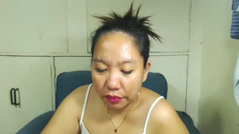 Snapshot of takemetoheavenbaby chatting on 02.04.25 anne online show from 02.04.25