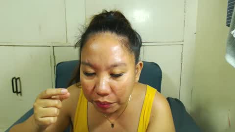 Snapshot of takemetoheavenbaby chatting on 02.23.25 anne online show from 02.23.25