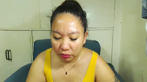 Snapshot of takemetoheavenbaby chatting on 02.25.25 anne online show from 02.25.25