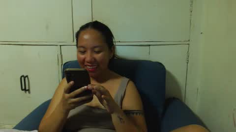 Snapshot of takemetoheavenbaby chatting on 11.12.25 anne online show from 11.12.25