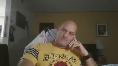 Snapshot of takerlover436295 chatting on 02.19.25 takerlover436295 online show from 02.19.25