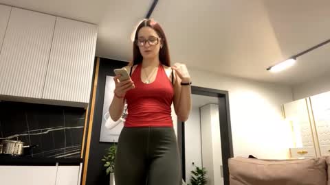 Snapshot of takishadarga chatting on 11.21.25 Ayla and Lexi online show from 11.21.25