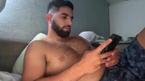 Snapshot of talfar chatting on 11.06.25 talfar online show from 11.06.25