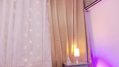 Snapshot of talianavega chatting on 06.28.26 tali online show from 06.28.26