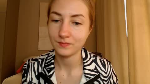  Kira  online show from 02.11.25