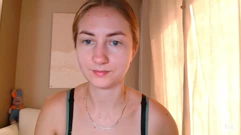  Kira  online show from 09.20.25