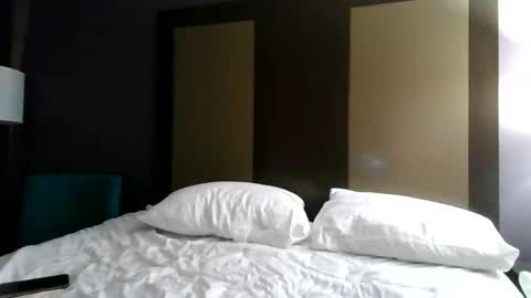 Lily Rhoades online show from 09.10.25