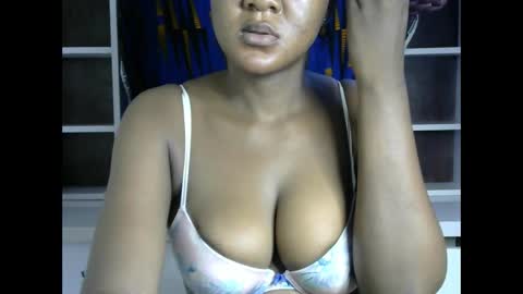 Snapshot of tall_choco chatting on 03.26.26 tall_choco online show from 03.26.26