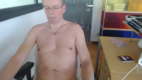 Tall daddy online show from 05.05.26