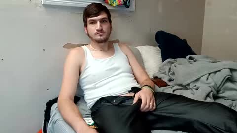 Snapshot of tallerandhandsomer chatting on 11.16.25 tallerandhandsomer online show from 11.16.25