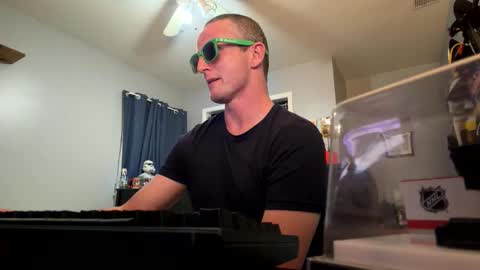 first stream was very fun grateful for every follow and super active chat online show from 06.08.26