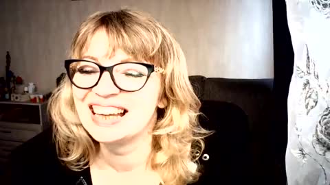 Snapshot of talli_x chatting on 07.19.26 Talli online show from 07.19.26