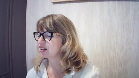 Snapshot of talli_x chatting on 08.04.26 Talli online show from 08.04.26