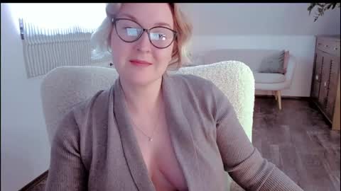 Snapshot of tallinnlove chatting on 05.14.26 tallinnlove online show from 05.14.26