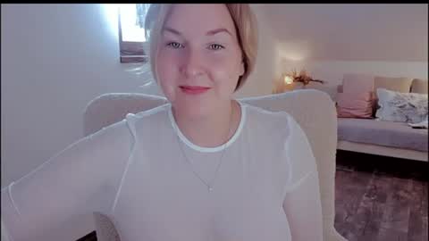 tallinnlove online show from 07.23.26