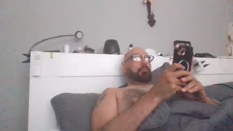 Snapshot of talllatino310 chatting on 05.11.26 talllatino310 online show from 05.11.26