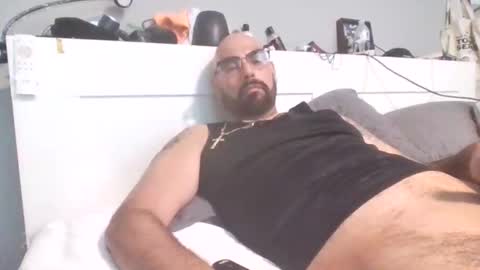 Snapshot of talllatino310 chatting on 05.15.26 talllatino310 online show from 05.15.26