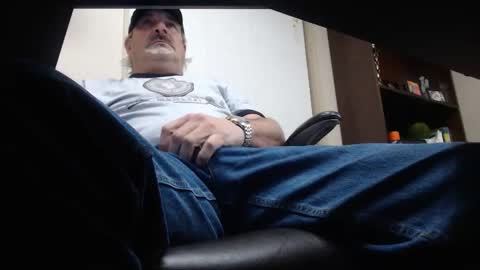 Snapshot of talltexxxan chatting on 11.05.25 talltexxxan online show from 11.05.25