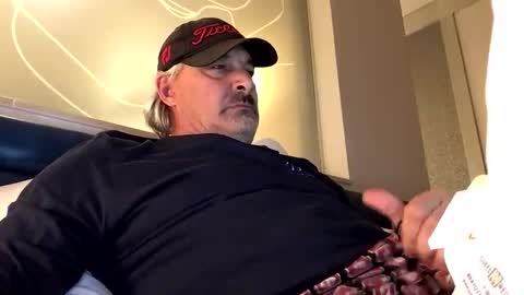 Snapshot of talltexxxan chatting on 12.04.25 talltexxxan online show from 12.04.25