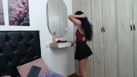 Hi im sara online show from 04.18.26