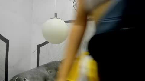 U can say me Tam online show from 07.17.26