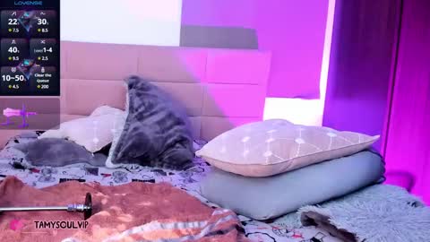 Snapshot of tamara_soul chatting on 02.14.25 tamara_soul online show from 02.14.25