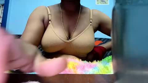 Snapshot of tamilmadhi520 chatting on 10.10.25 tamilmadhi520 online show from 10.10.25