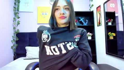 Snapshot of tammy_thompson_ chatting on 09.18.25 tammy_thompson_ online show from 09.18.25