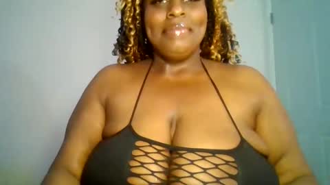 Snapshot of tamyajay chatting on 02.04.25 Tamya Jay online show from 02.04.25