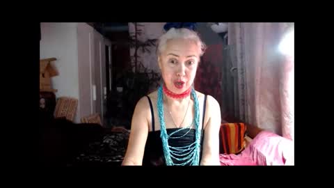 Snapshot of tanganiika chatting on 09.29.25 Milena online show from 09.29.25