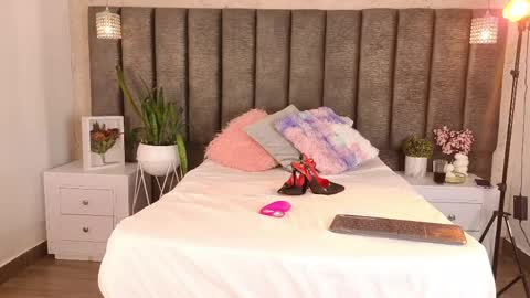 Tania Dias online show from 05.02.26