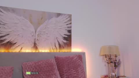 Tania Amore online show from 05.26.26