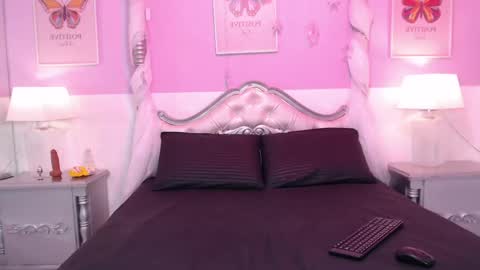 Tania Pierce online show from 05.21.26