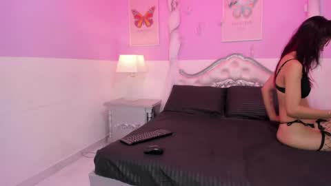 Tania Pierce online show from 05.24.26